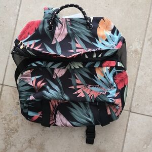 Shade & Shore Tropical Print Beach Backpack WLwith dual compartments one mesh.
